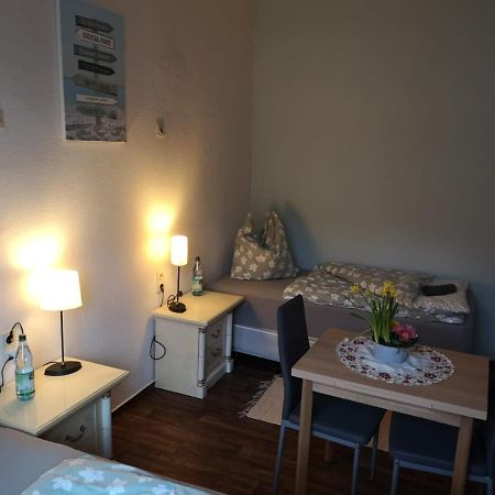 Pension Zur Gartenstadt Wittenberg Bagian luar foto