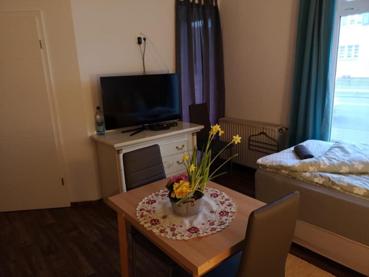 Pension Zur Gartenstadt Wittenberg Bagian luar foto